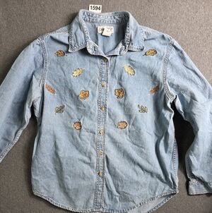 Cabin Creek Large Blue Denim Shirt with Leaf Embroidery. Botanical Bohemian